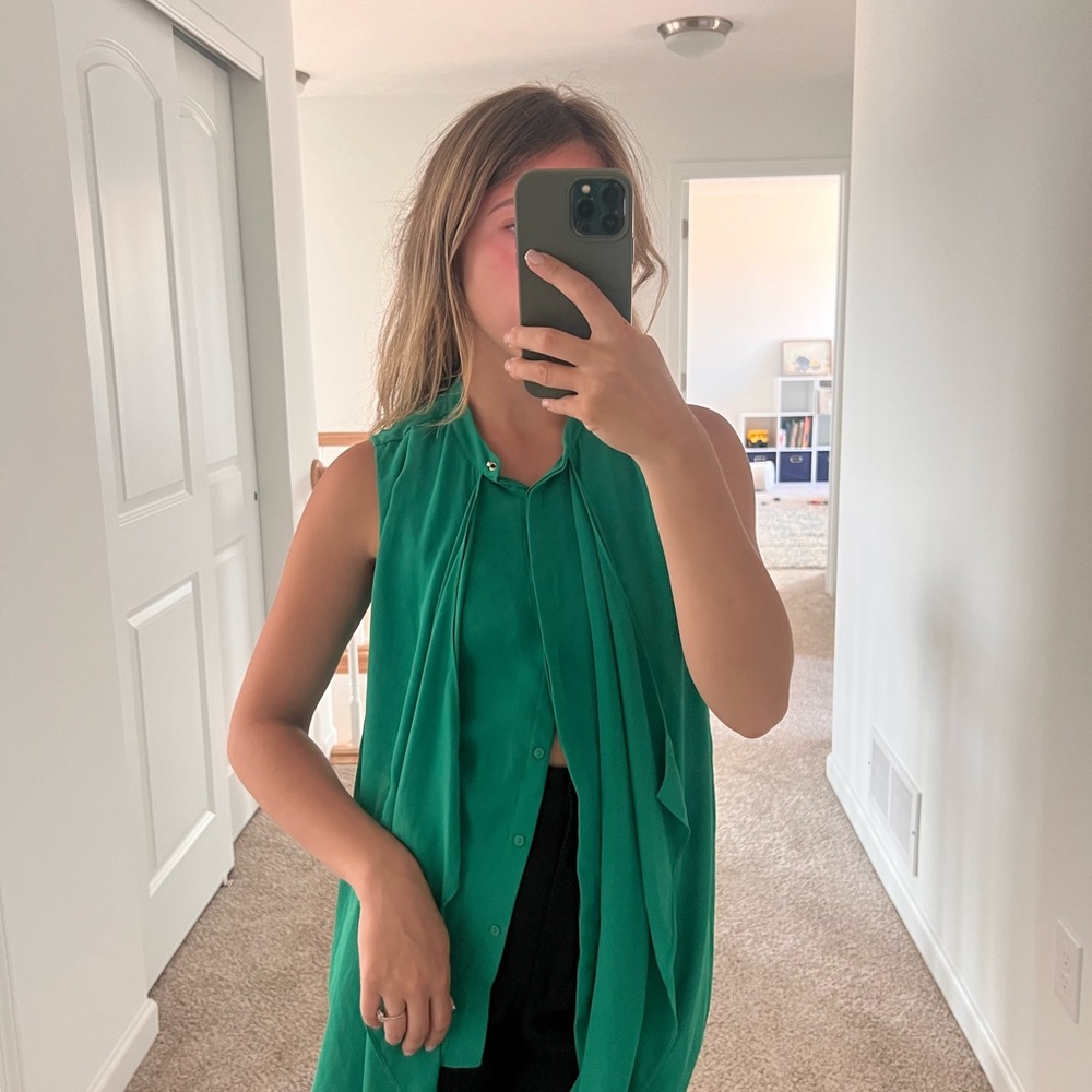 Button down blouse - Picture 2 of 4